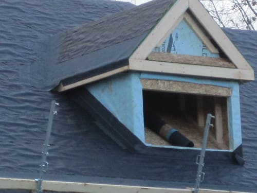 Dormer roof maintenance area